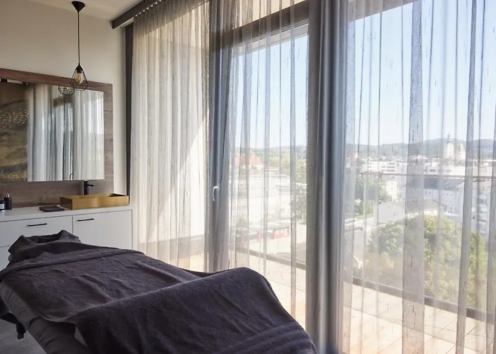 Impulshotel Freigold Отель Фрайштадт